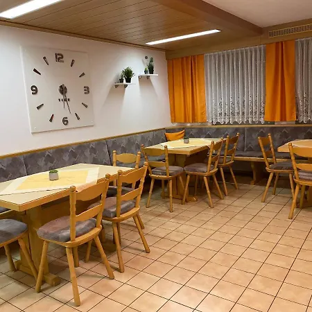 Pensión Zur Linde Traitsching